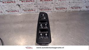 Used Multi-functional window switch Ssang Yong Rexton 2.7 Xdi RX/RJ 270 16V Price on request offered by Autodemontage M.J. Rutte B.V.