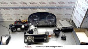 Used Set of cylinder locks (complete) Volkswagen Caddy III (2KA,2KH,2CA,2CH) 2.0 SDI Price on request offered by Autodemontage M.J. Rutte B.V.