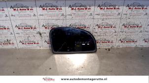 Gebrauchte Spiegelglas rechts Hyundai Getz 1.1i 12V Preis auf Anfrage angeboten von Autodemontage M.J. Rutte B.V.