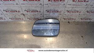 Used Mirror glass, left Peugeot 407 SW (6E) 2.0 HDiF 16V Price on request offered by Autodemontage M.J. Rutte B.V.