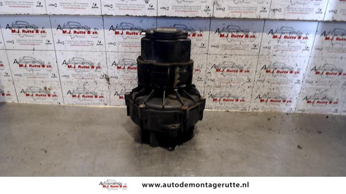 Gebrauchte Luftpumpe Abgas Mercedes CLK (C208) 3.2 320 V6 18V Preis € 80,00 Margenregelung angeboten von Autodemontage M.J. Rutte B.V.