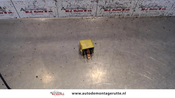 Relay from a Rover 45 1.6 16V 2005