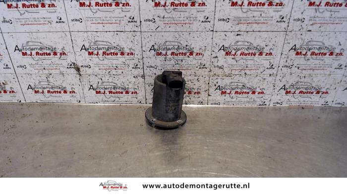 AGR Ventil Kia Sorento I (JC), 2002 / 2011 2.5 CRDi 16V, SUV, Diesel, 2 497cc, 103kW (140pk), 4x4, D4CB, 2002-07 / 2004-03 (Gebraucht)