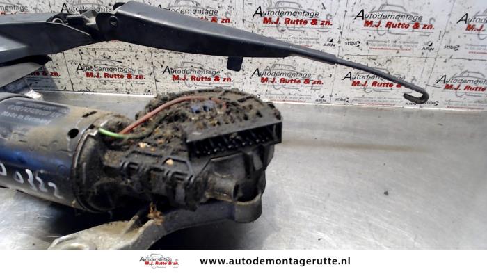 Wiper motor + mechanism from a Mercedes-Benz CLK (W208) 2.3 230K 16V 1998