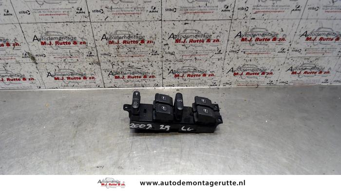 Multi-functional window switch from a Seat Toledo (1M2) 1.8 20V 2000