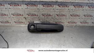 Used Front door handle 4-door, right Jeep Cherokee/Liberty (KJ) 2.8 CRD 16V Price on request offered by Autodemontage M.J. Rutte B.V.