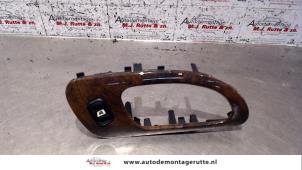 Used Electric window switch Peugeot 607 (9D/U) 2.2 HDi 16V FAP Price on request offered by Autodemontage M.J. Rutte B.V.