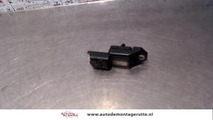 Used Mapping sensor (intake manifold) Volvo V50 (MW) 2.0 D 16V Price on request offered by Autodemontage M.J. Rutte B.V.