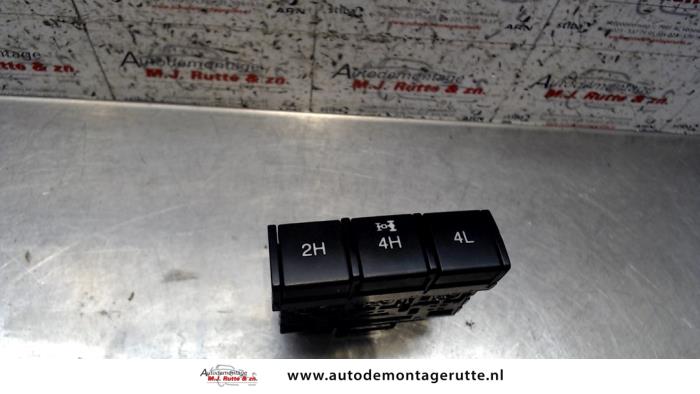 Usagé Commodo Ssang Yong Rexton 2.9 TD RJ 290 Prix sur demande proposé par Autodemontage M.J. Rutte B.V.