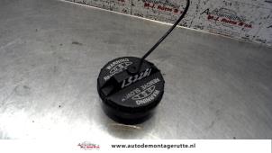 Used Fuel cap Ssang Yong Rexton 2.9 TD RJ 290 Price on request offered by Autodemontage M.J. Rutte B.V.