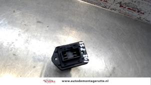 Used Heater resistor Ssang Yong Rexton 2.9 TD RJ 290 Price on request offered by Autodemontage M.J. Rutte B.V.