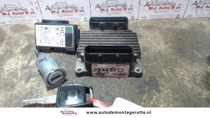 Used Ignition lock + computer Opel Zafira (F75) 1.6 16V Price on request offered by Autodemontage M.J. Rutte B.V.