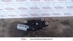 Usados Motor de limpiaparabrisas detrás Seat Ibiza III (6L1) 1.4 16V 100 Precio de solicitud ofrecido por Autodemontage M.J. Rutte B.V.