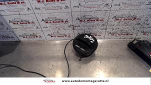 Used Fuel cap Honda Civic (EP/EU) 1.6 16V VTEC Price on request offered by Autodemontage M.J. Rutte B.V.