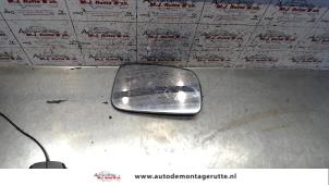 Used Mirror glass, right Toyota Avensis Wagon (T25/B1E) 1.8 16V VVT-i Price on request offered by Autodemontage M.J. Rutte B.V.