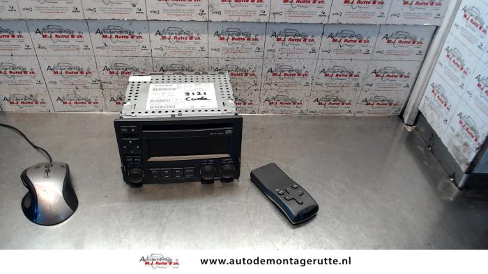 Radio van een Volvo C70 1998