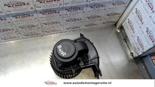 Usados Motor de ventilador de calefactor Volkswagen Transporter T5 1.9 TDi Precio de solicitud ofrecido por Autodemontage M.J. Rutte B.V.