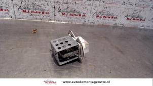 Used Cooling fan resistor Opel Movano (4A1; 4A2; 4B2; 4B3; 4C2; 4C3) 2.5 CDTI 16V DPF Price on request offered by Autodemontage M.J. Rutte B.V.