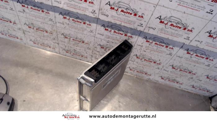 Engine management computer from a Mercedes-Benz S (W220) 3.2 S-320 CDI 24V 2002