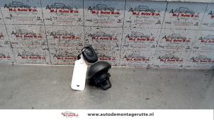 Used Fuel cap Opel Movano Combi 2.8 DTI Price on request offered by Autodemontage M.J. Rutte B.V.