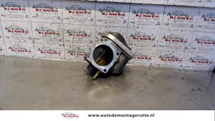 Used Throttle body Renault Clio III (BR/CR) 1.4 16V Price on request offered by Autodemontage M.J. Rutte B.V.