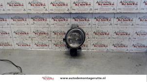Used Spotlight, left Renault Clio III (BR/CR) 1.4 16V Price on request offered by Autodemontage M.J. Rutte B.V.