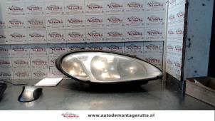 Used Headlight, right Chrysler PT Cruiser 1.6 16V Price on request offered by Autodemontage M.J. Rutte B.V.