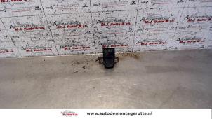 Used Mapping sensor (intake manifold) Hyundai Getz 1.1i 12V Price on request offered by Autodemontage M.J. Rutte B.V.