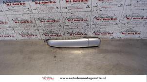 Used Front door handle 4-door, right Seat Alhambra (7V8/9) 2.0 Price on request offered by Autodemontage M.J. Rutte B.V.