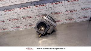 Used Throttle body Renault Laguna II Grandtour (KG) 1.6 16V Price on request offered by Autodemontage M.J. Rutte B.V.
