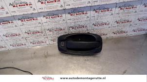 Used Front door handle 4-door, right Seat Alhambra (7V8/9) 2.0 Price on request offered by Autodemontage M.J. Rutte B.V.