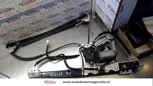 Used Window mechanism 4-door, front right Mercedes S (W220) 5.0 S-500 V8 24V Price on request offered by Autodemontage M.J. Rutte B.V.