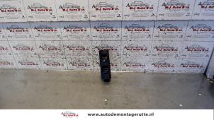 Used Tank cap cover switch Volkswagen New Beetle (9C1/9G1) 2.0 Price on request offered by Autodemontage M.J. Rutte B.V.