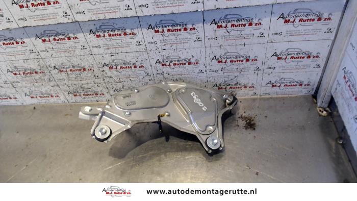 Rear wiper motor from a Toyota Prius (NHW20) 1.5 16V 2005
