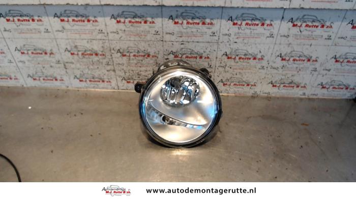Używane Halogen prawy Renault Twingo II (CN) 1.2 16V Cena na żądanie oferowane przez Autodemontage M.J. Rutte B.V.