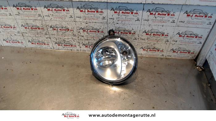 Używane Halogen lewy Renault Twingo II (CN) 1.2 16V Cena na żądanie oferowane przez Autodemontage M.J. Rutte B.V.