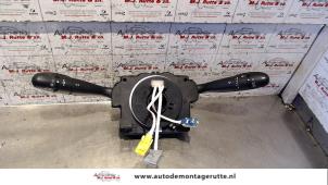 Used Steering column stalk Peugeot 307 SW (3H) 2.0 16V Price € 75,00 Margin scheme offered by Autodemontage M.J. Rutte B.V.