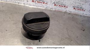 Used Fuel cap Volkswagen New Beetle (9C1/9G1) 2.0 Price on request offered by Autodemontage M.J. Rutte B.V.