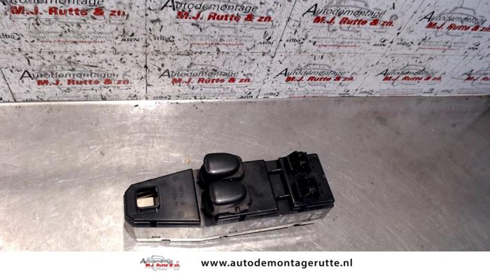 Usados Interruptor combinado de ventanillas Daewoo Lanos (TA/TF08/48/86) 1.5 Precio de solicitud ofrecido por Autodemontage M.J. Rutte B.V.