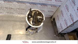 Używane Elektryczna pompa paliwa Renault Scénic I (JA) 1.6 16V Cena na żądanie oferowane przez Autodemontage M.J. Rutte B.V.