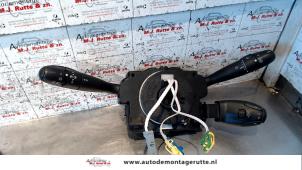 Used Steering column stalk Peugeot 206 SW (2E/K) 1.6 16V Price € 75,00 Margin scheme offered by Autodemontage M.J. Rutte B.V.