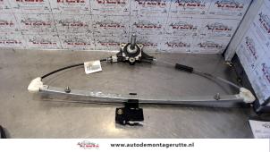 Used Rear door window mechanism 4-door, right Renault Kangoo (KC) 1.4 Price on request offered by Autodemontage M.J. Rutte B.V.