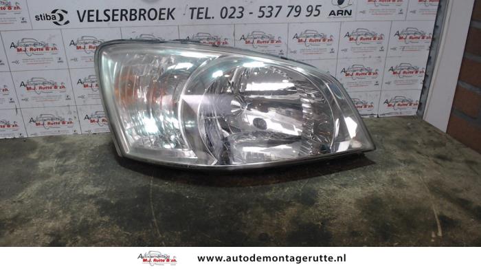 Używane Reflektor prawy Hyundai Getz 1.3i 12V Cena na żądanie oferowane przez Autodemontage M.J. Rutte B.V.