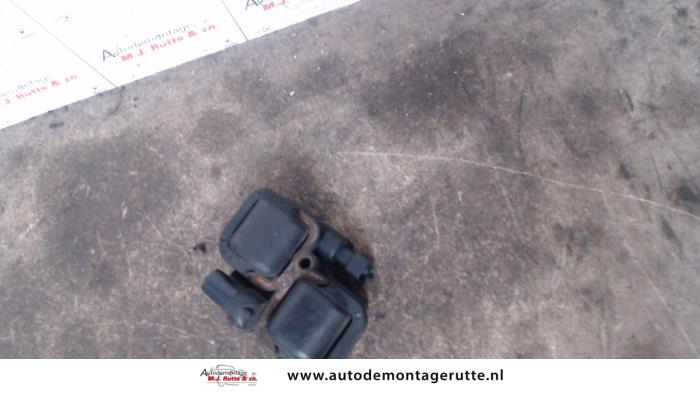 Gebrauchte Zündspule Mercedes C Combi (S202) 2.8 C280T V6 18V Preis auf Anfrage angeboten von Autodemontage M.J. Rutte B.V.