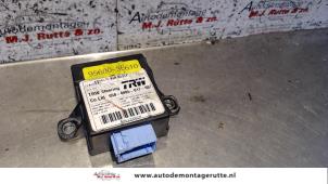 Used Steering column module Kia Sorento I (JC) 2.5 CRDi 16V Price on request offered by Autodemontage M.J. Rutte B.V.