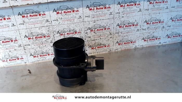Usagé Débitmètre Volkswagen Golf IV (1J1) 2.3 V5 GTI Prix sur demande proposé par Autodemontage M.J. Rutte B.V.