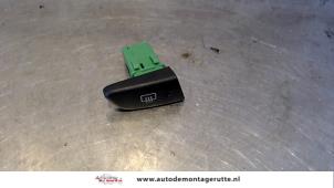 Used Frontscreen heating switch Toyota Aygo (B10) 1.0 12V VVT-i Price on request offered by Autodemontage M.J. Rutte B.V.