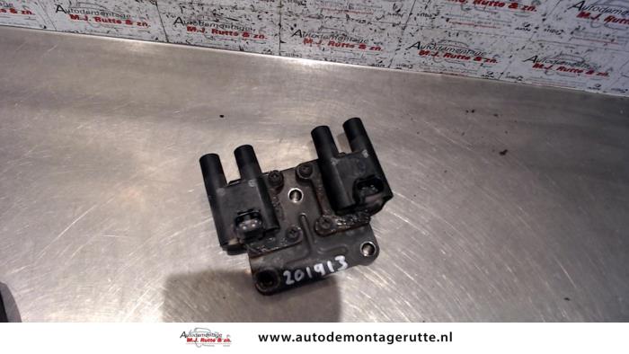 Usagé Bobine Chevrolet Nubira (J200) 1.6 16V Prix sur demande proposé par Autodemontage M.J. Rutte B.V.