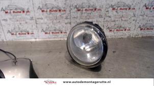 Usados Luz antiniebla derecha delante Nissan Almera Tino (V10M) 1.8 16V Precio de solicitud ofrecido por Autodemontage M.J. Rutte B.V.