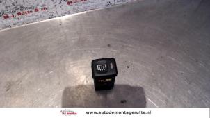 Gebrauchte Heizschalter Heckscheibe MG ZR 1.4 16V 105 Preis auf Anfrage angeboten von Autodemontage M.J. Rutte B.V.